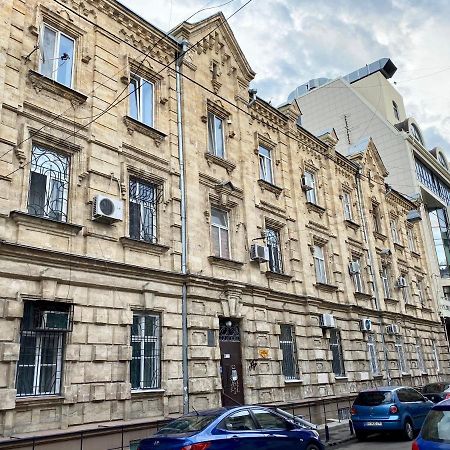 Old Town Apartments Lanzheron Beach Одеса Екстериор снимка