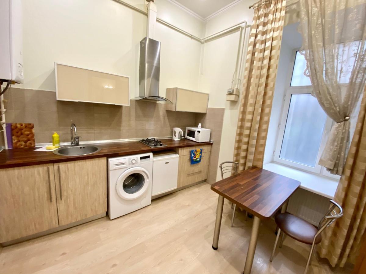 Old Town Apartments Lanzheron Beach Одеса Екстериор снимка