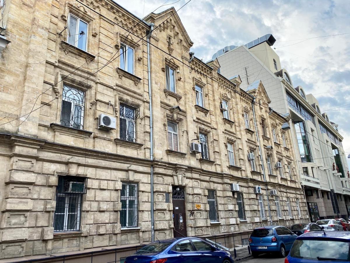Old Town Apartments Lanzheron Beach Одеса Екстериор снимка